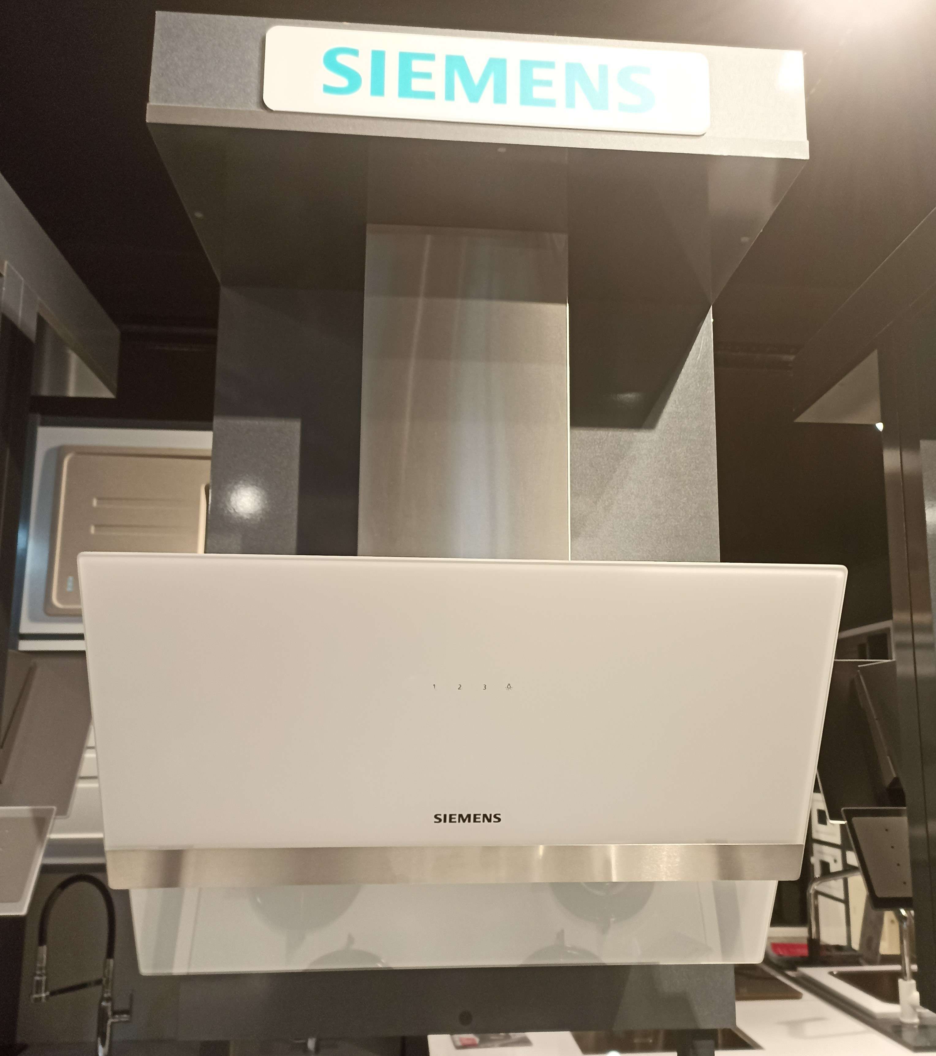 Siemens LC66KAJ20T Beyaz Davlumbaz - Teşhir Ürün